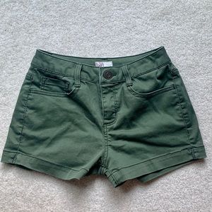 Kohl’s Stretchy material shorts